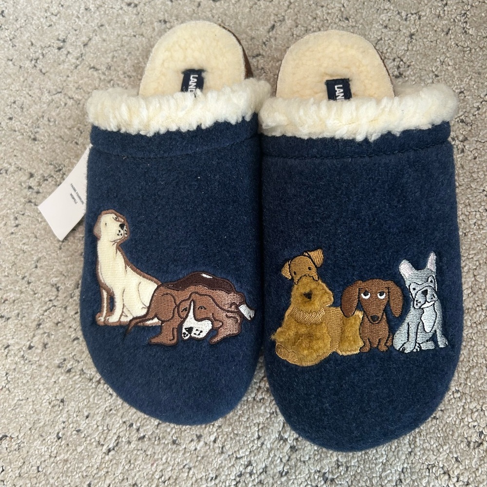 Lands' End Women’s Sherpa lined clog house slippers